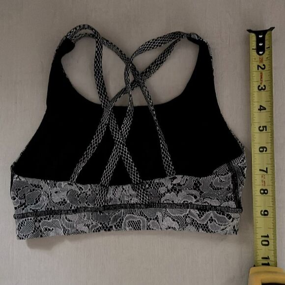 lululemon Energy Strappy Back Sports Bra black and gray lace pattern - 4. - Picture 6 of 6